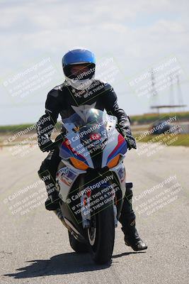 media/May-09-2022-Lets Ride (Mon) [[4de522fb14]]/Group B/Grid/